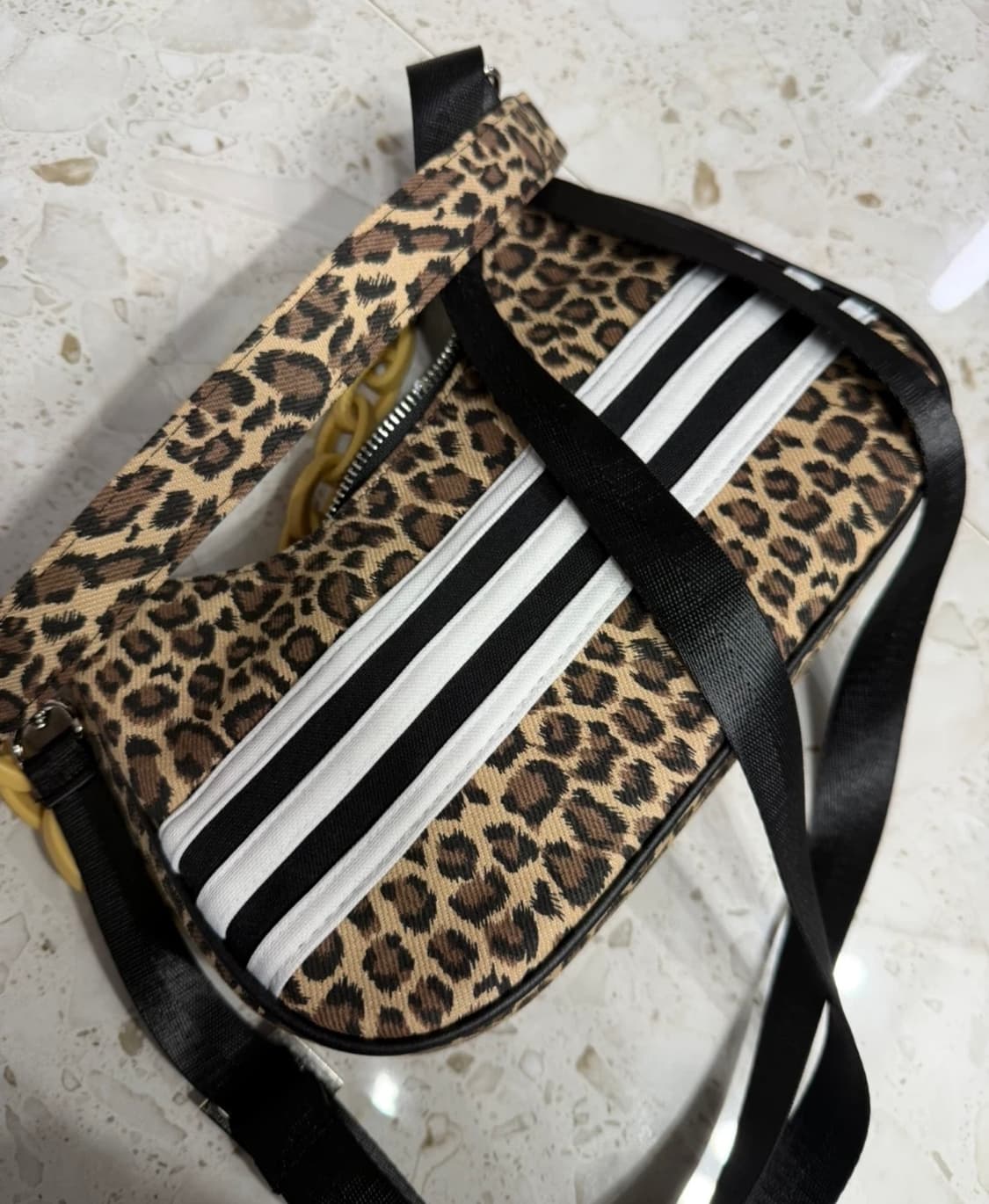 아디다스 레오파드 호보백 업사이클링 상품이미지3
