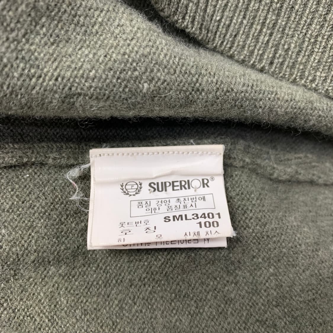 [100/정품] SUPERIOR 브이넥 울 니트 L1-0012 상품이미지4