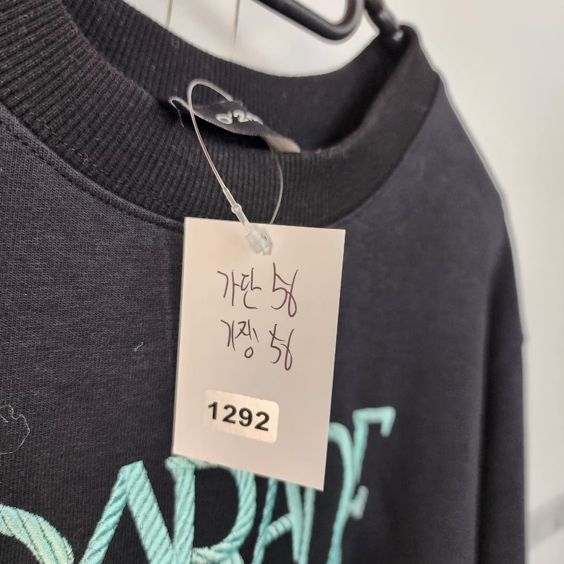 오즈세컨 블랙 맨투맨 티셔츠 상품이미지7