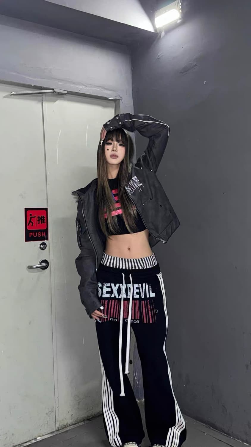 섹시데빌 스트라이프 트랙 팬츠 상품이미지2