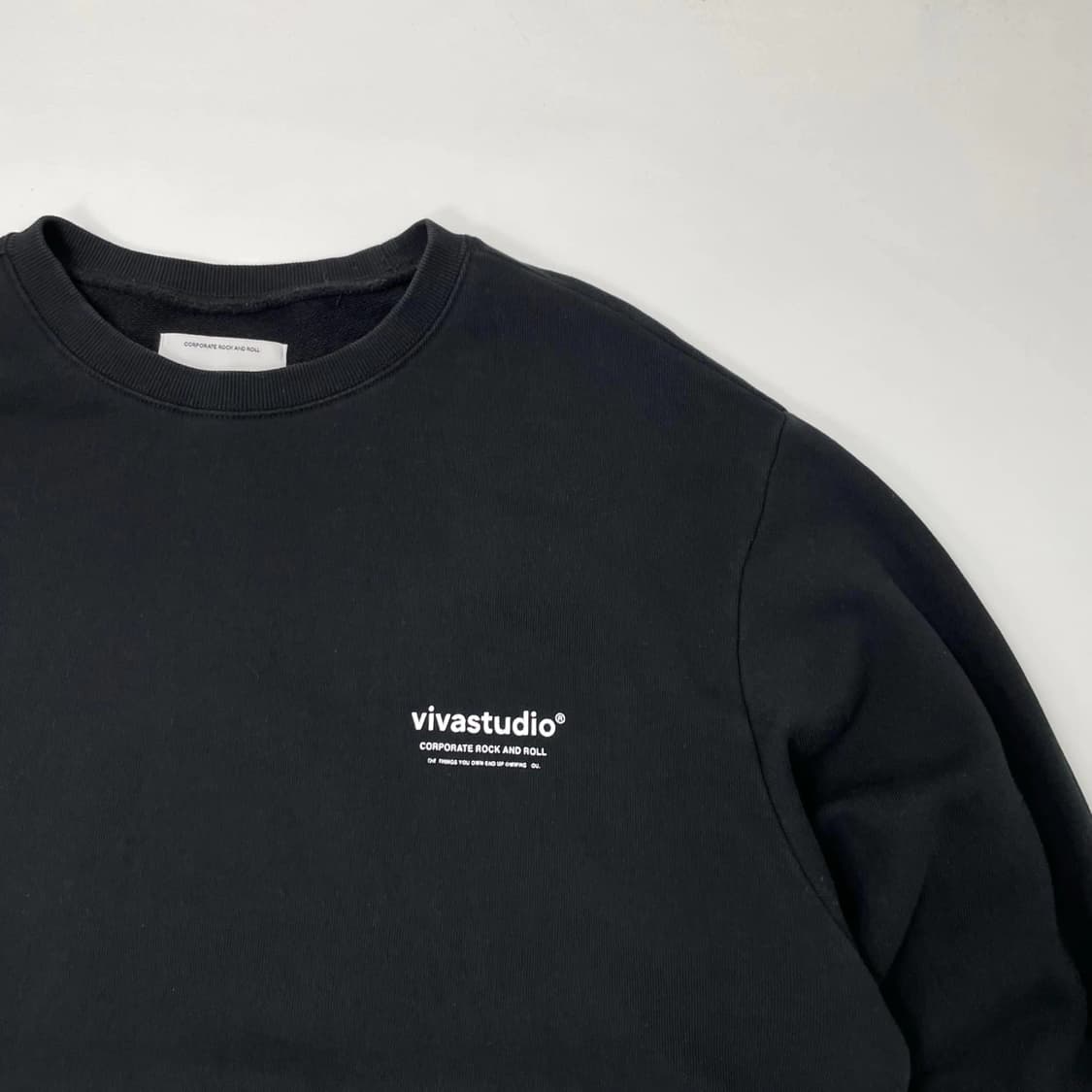 비바스튜디오 맨투맨 스웻셔츠 상품이미지2