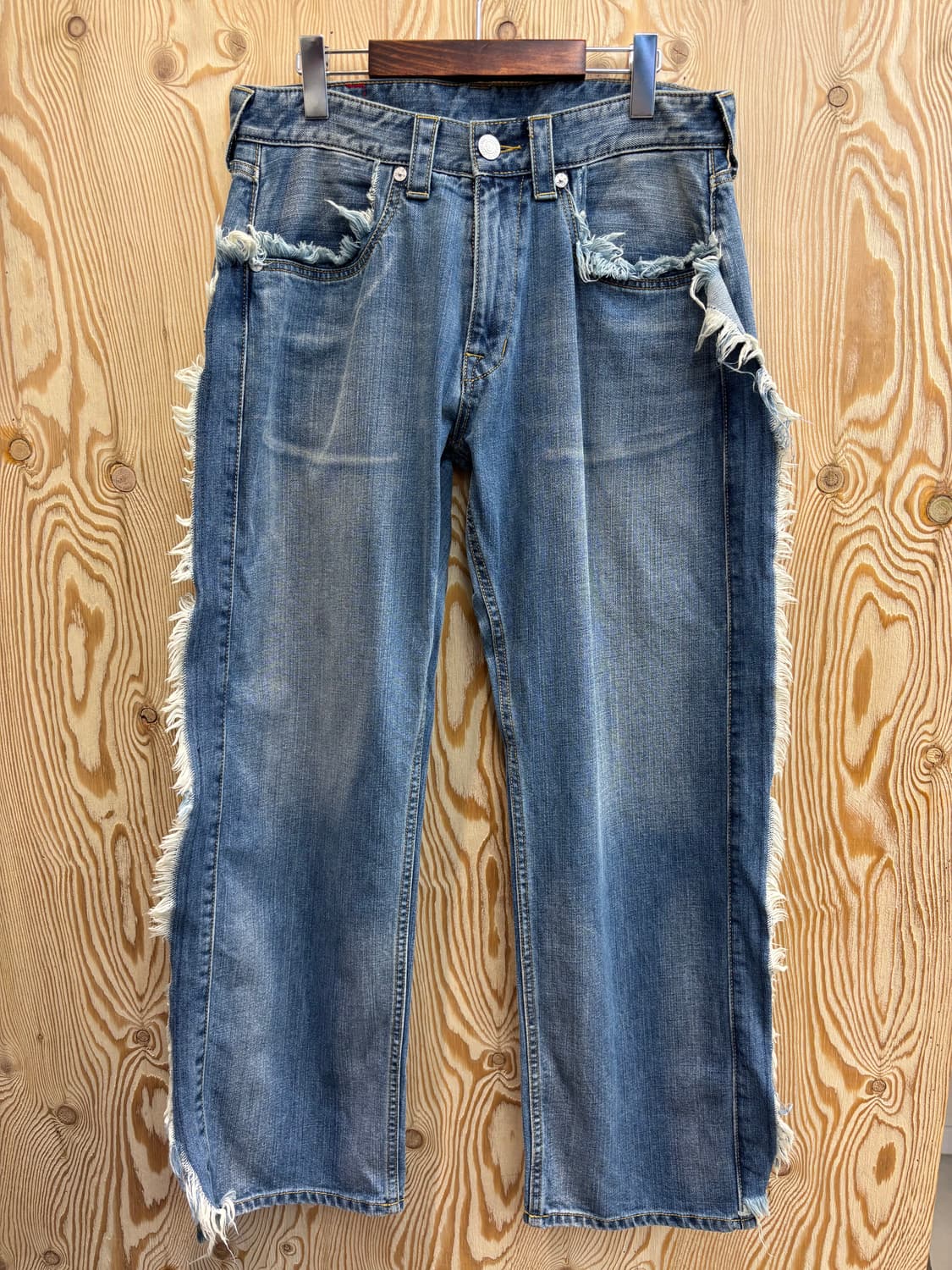 트루릴리전 테슬 데님 팬츠 상품이미지1