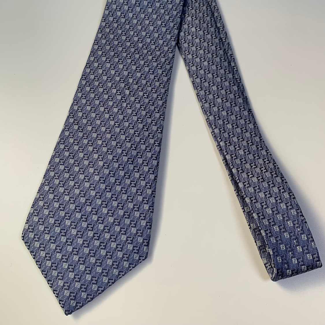 펜디(FENDI) 신형 FF모노그램 명품넥타이 이태리 100실크 최상급 상품이미지9