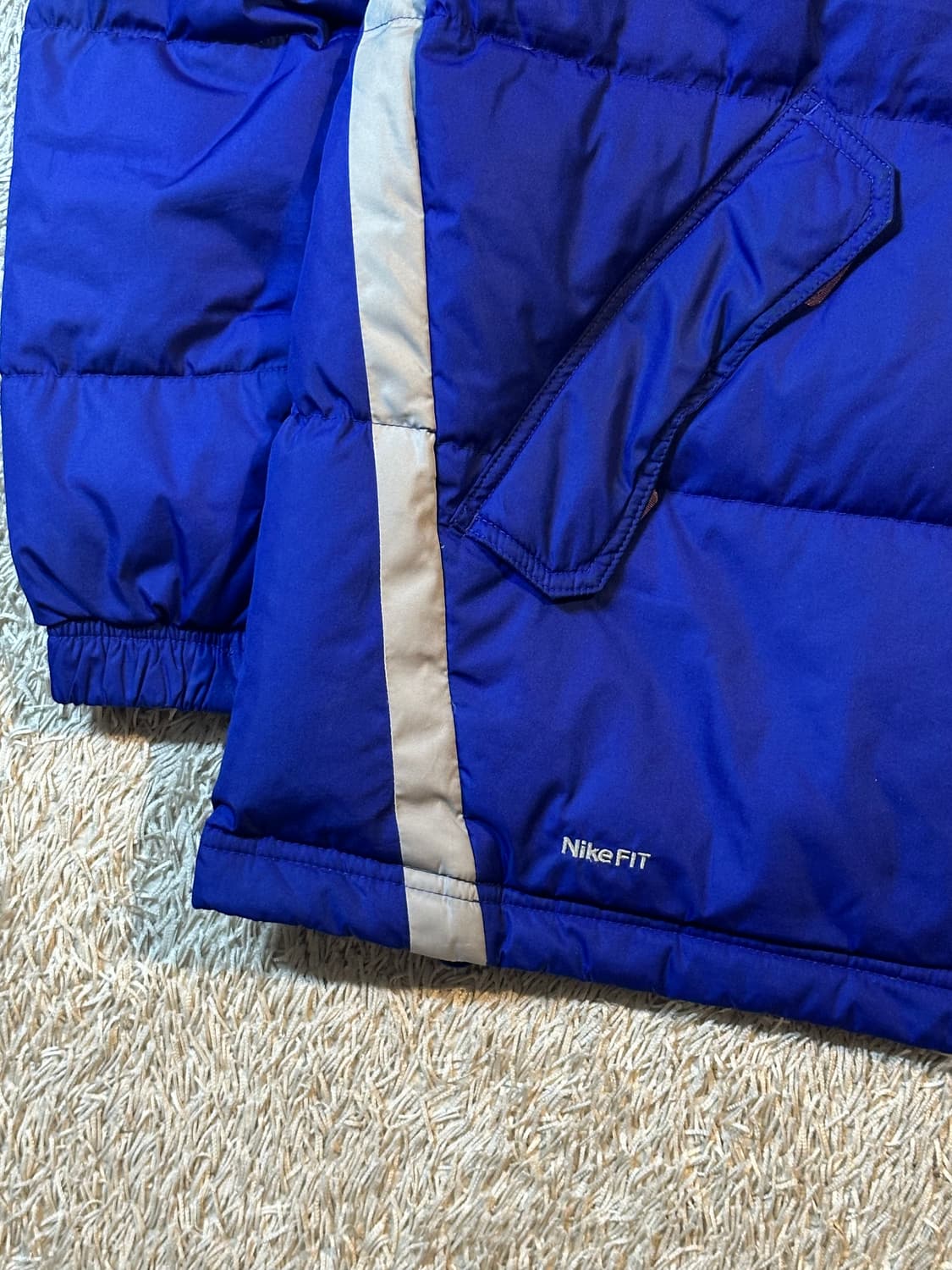 나이키 올드스쿨 스우시 배색 덕다운 푸퍼 패딩 상품이미지3