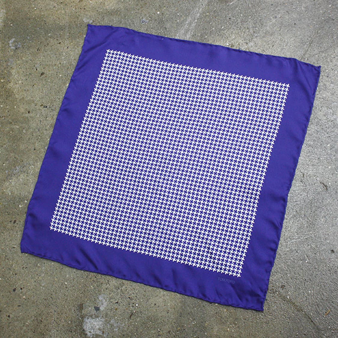 톰포드 포켓 스퀘어 스카프 상품이미지1