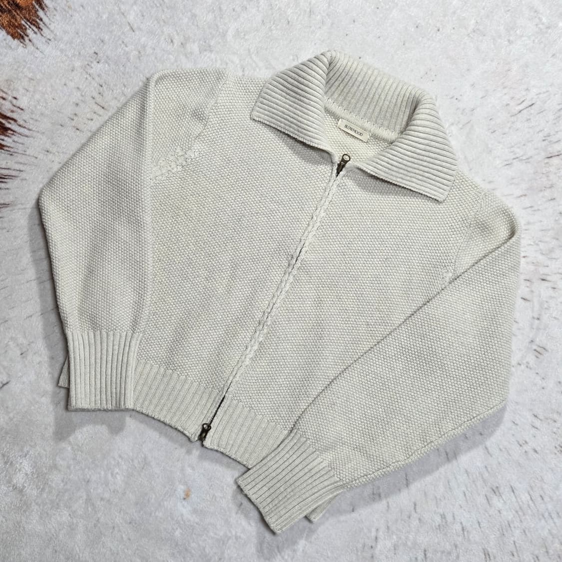 오트밀 하이넥 크롭 투웨이 니트집업 상품이미지1