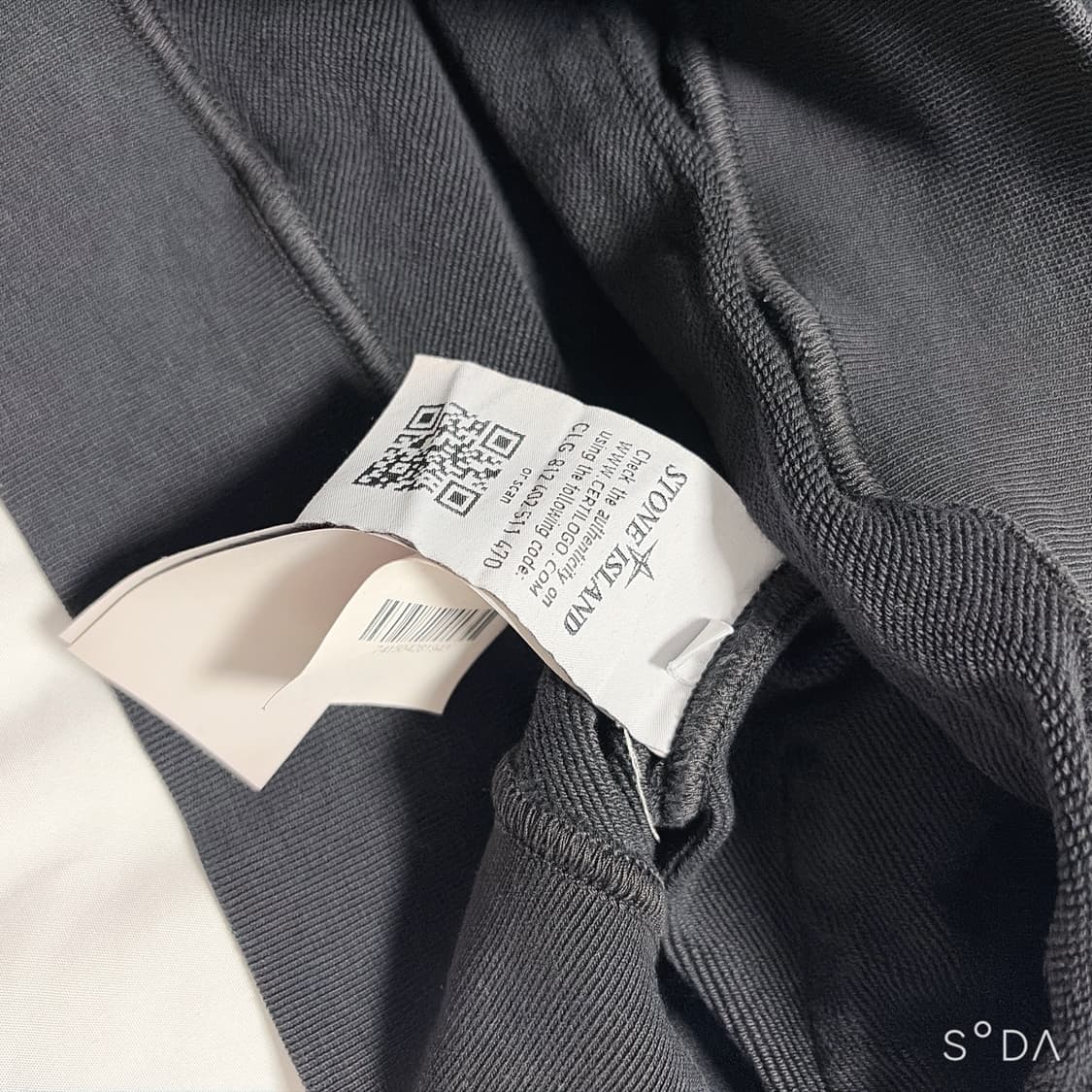 스톤아일랜드 블랙 후드티 S 상품이미지9