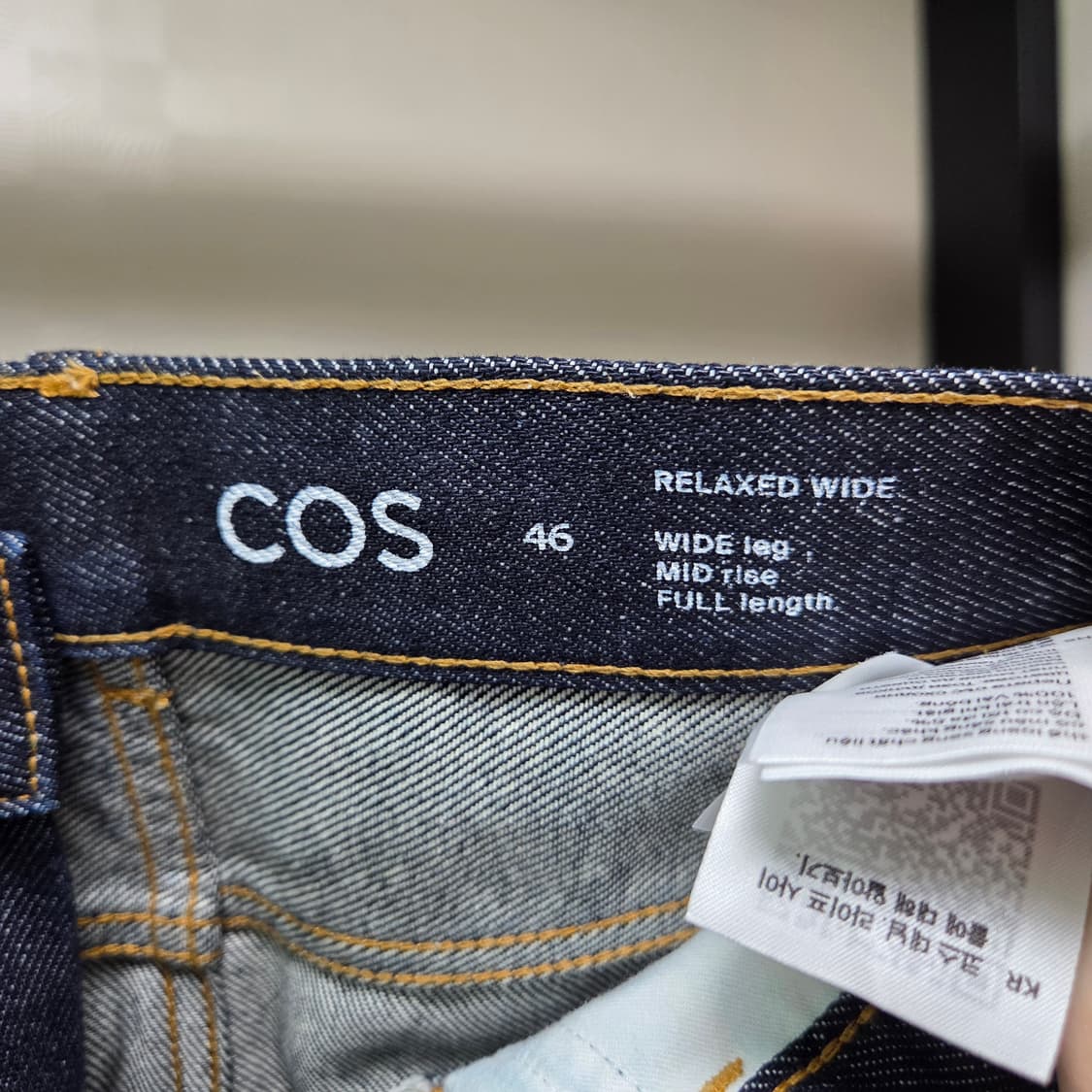 COS / 릴랙스드 와이드 데님 팬츠 / 46 상품이미지3