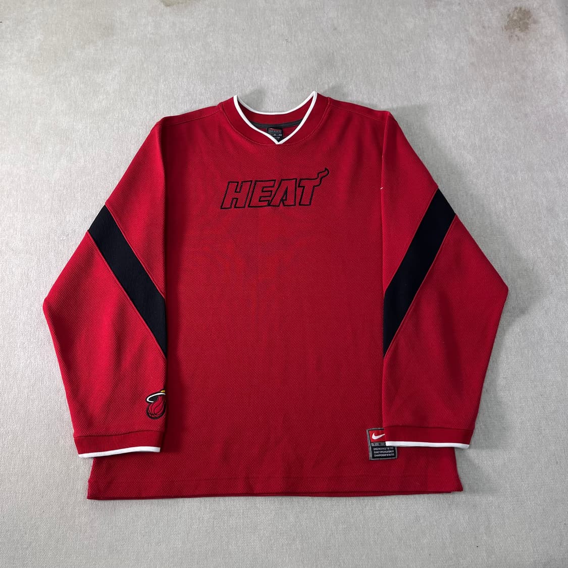 100 나이키 NBA 마이애미 히트 긴팔 스웻셔츠 상품이미지1