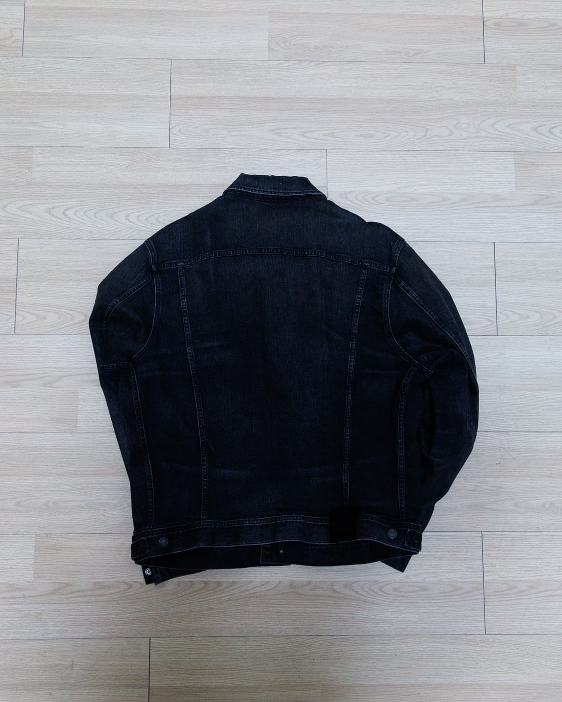 톰포드 아이코닉 멀티 포켓 데님 자켓 상품이미지4