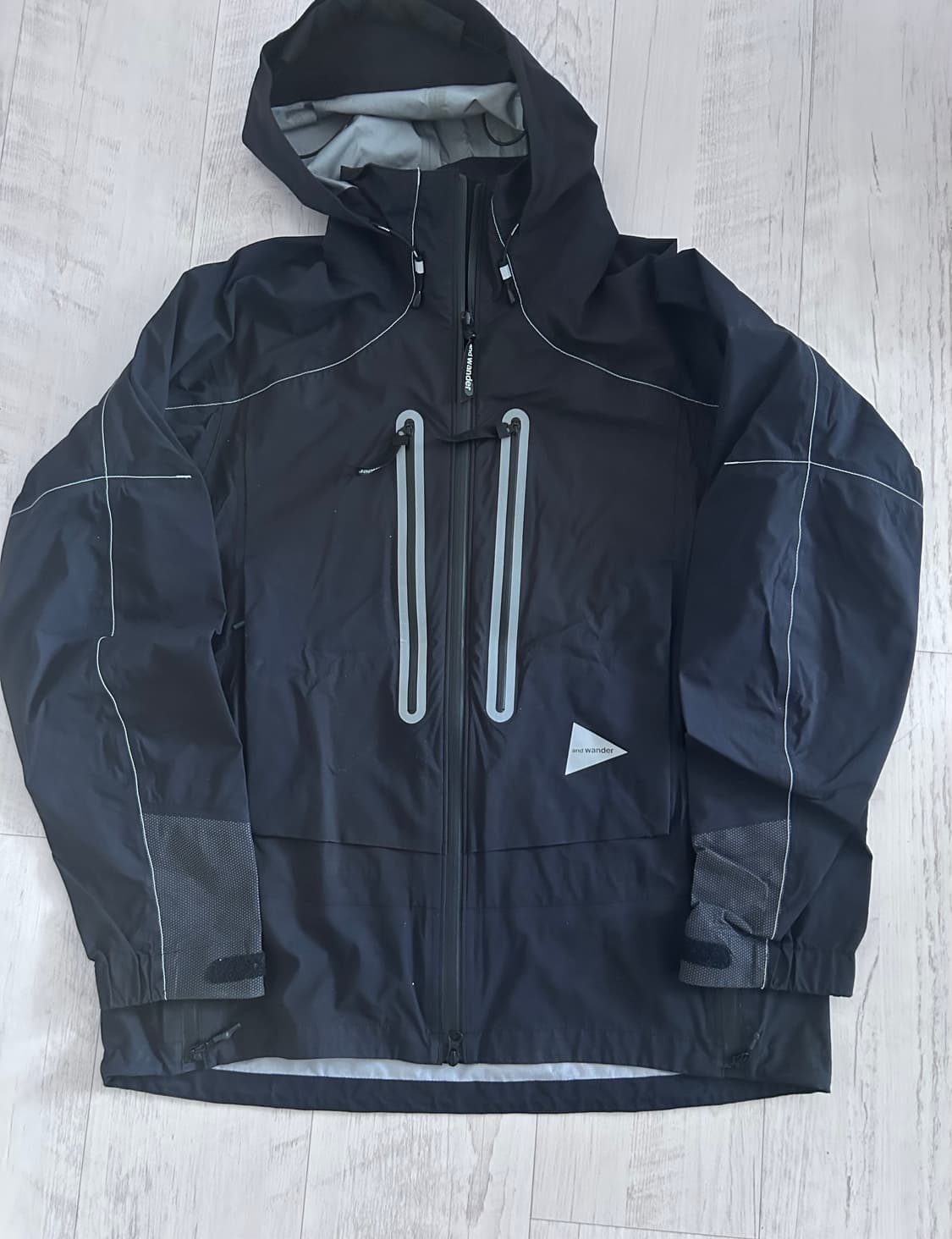 And wander 앤드원더 쉴드 퍼텍스 자켓 블랙 XL 상품이미지1