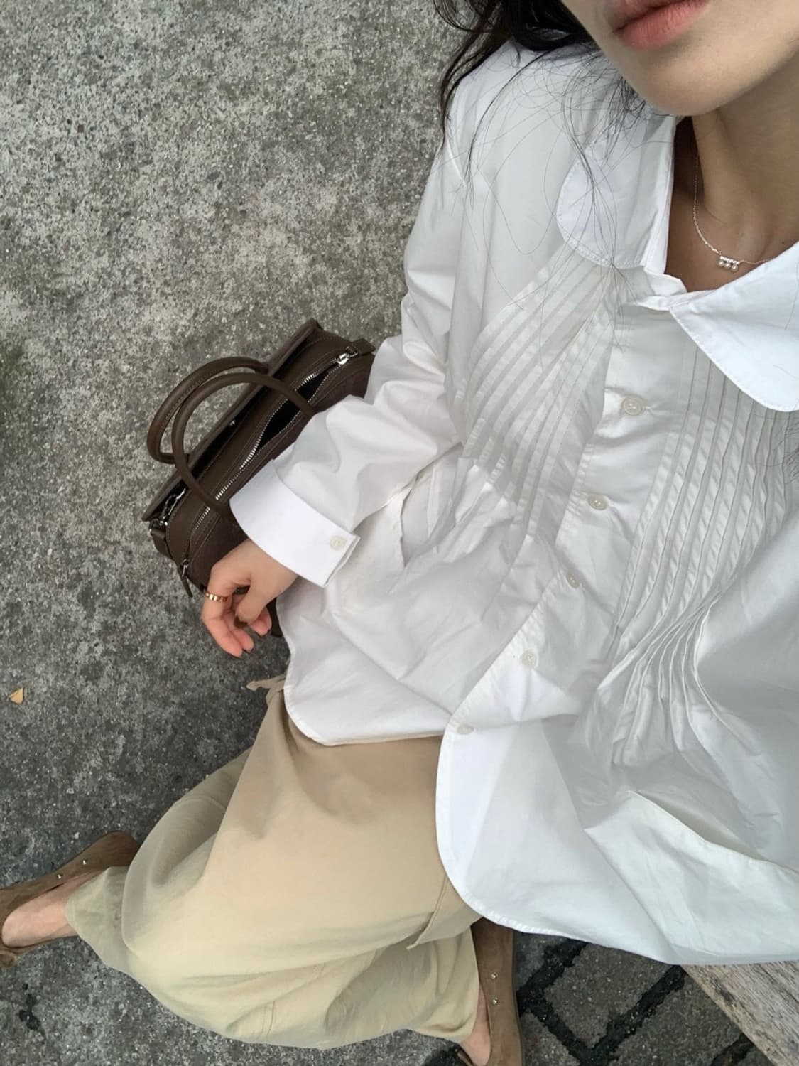 핀턱 라운드카라 블라우스 셔츠 상품이미지8