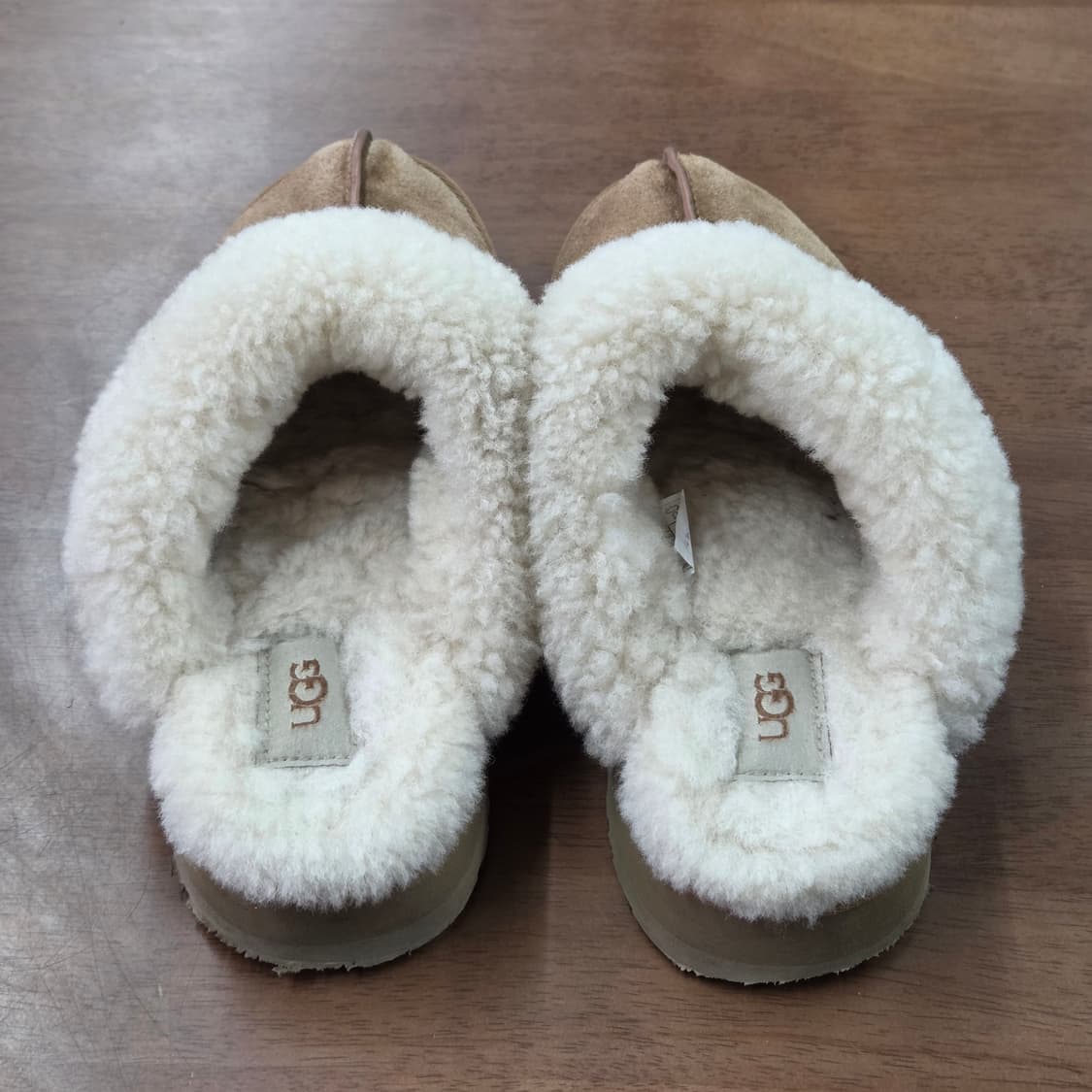 어그 디스케트 슬리퍼 250 상품이미지4