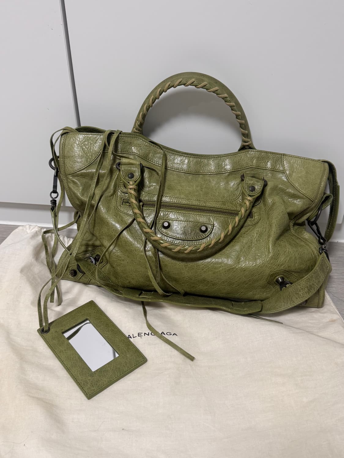 발렌시아가 빈티지 시즌색상 모터백 시티백 미디움 상품이미지2