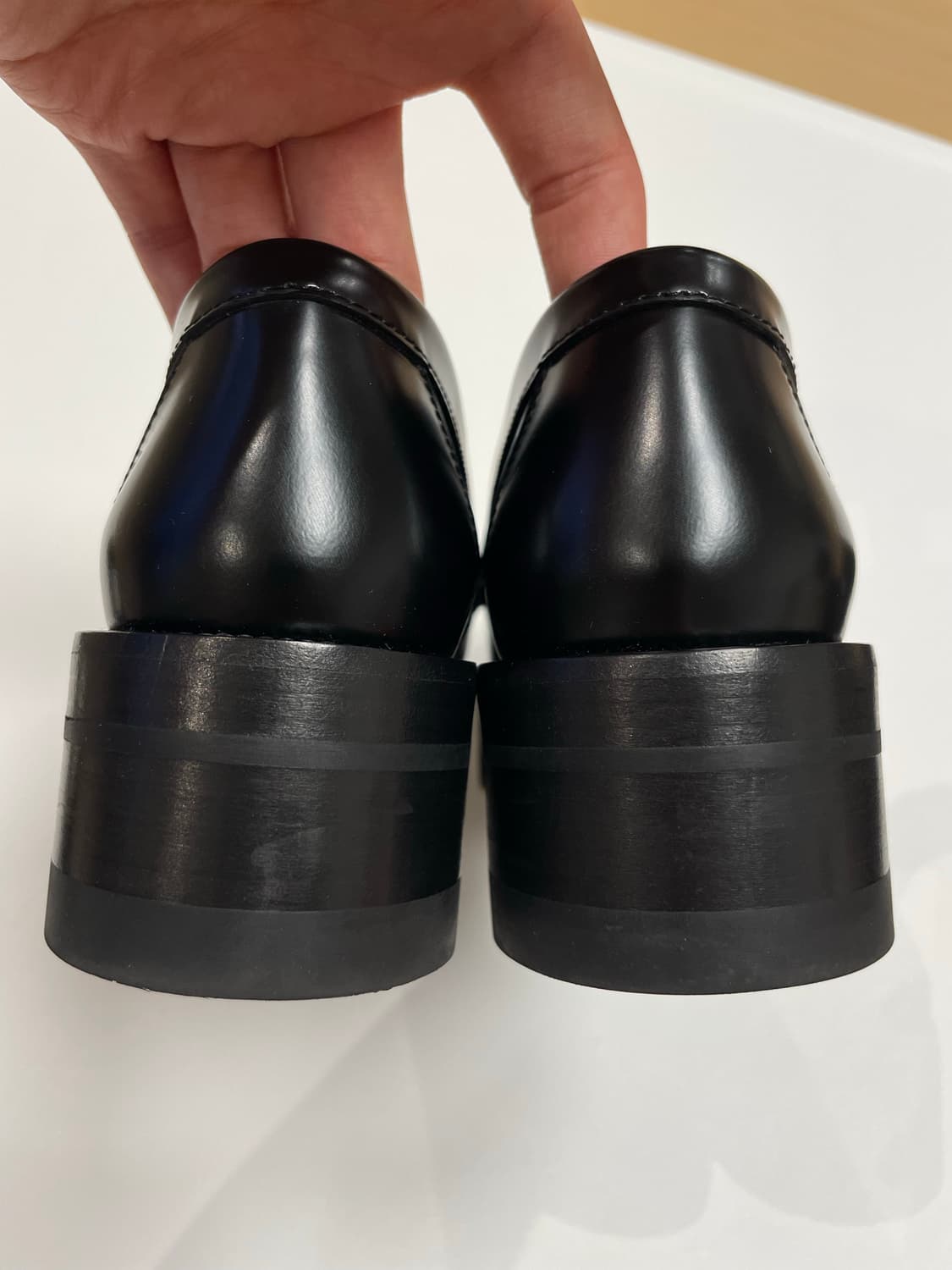 샤넬 카프스킨 로퍼 36.5 (235mm) 블랙 판매합니다 상품이미지7