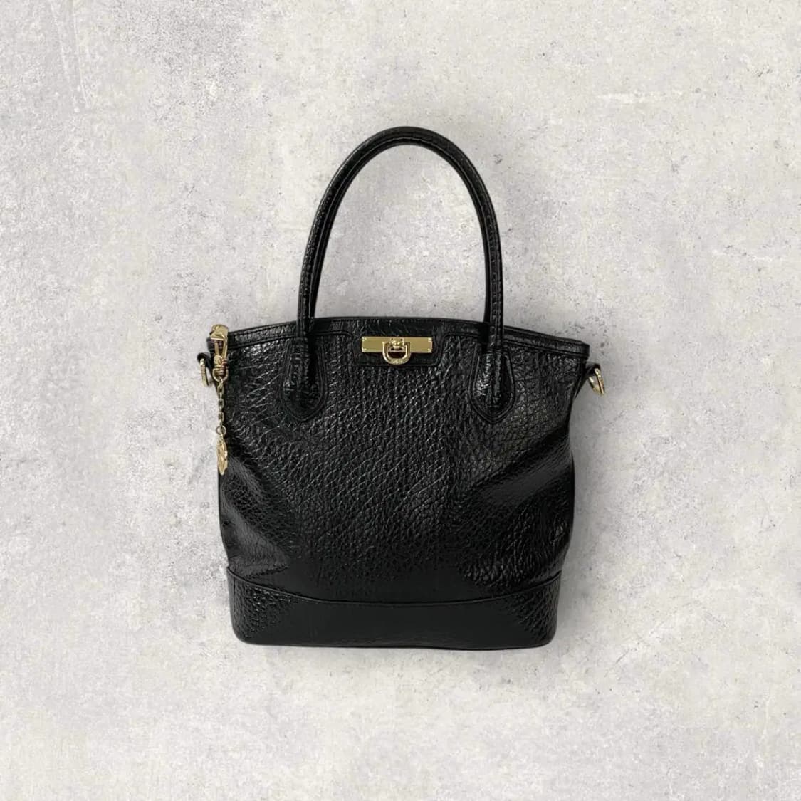 [82] DKNY 블랙 레더 토트백 상품이미지1