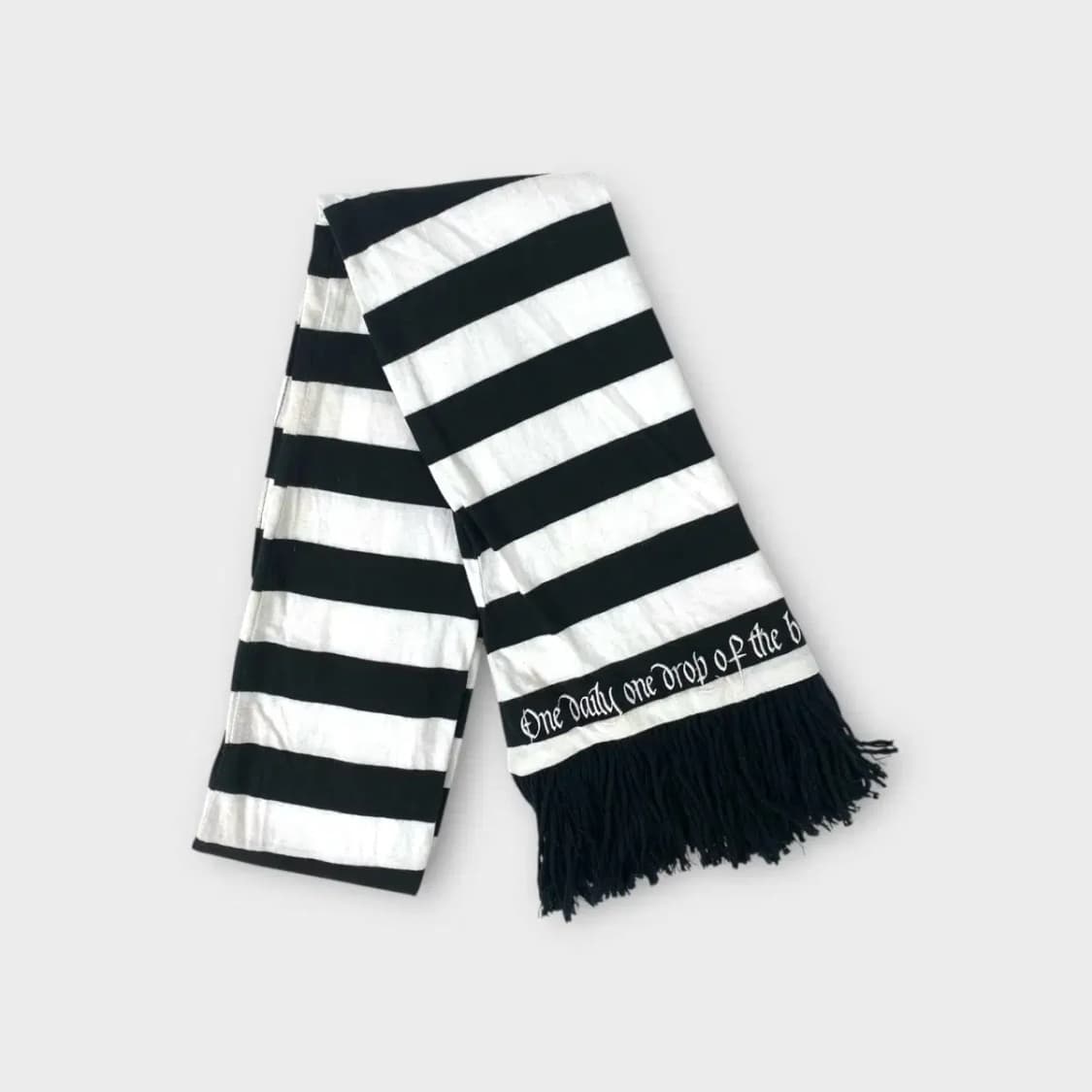 [M14] BLACK ADE 블랙 앤 화이트 스트라이프 머플러 상품이미지1