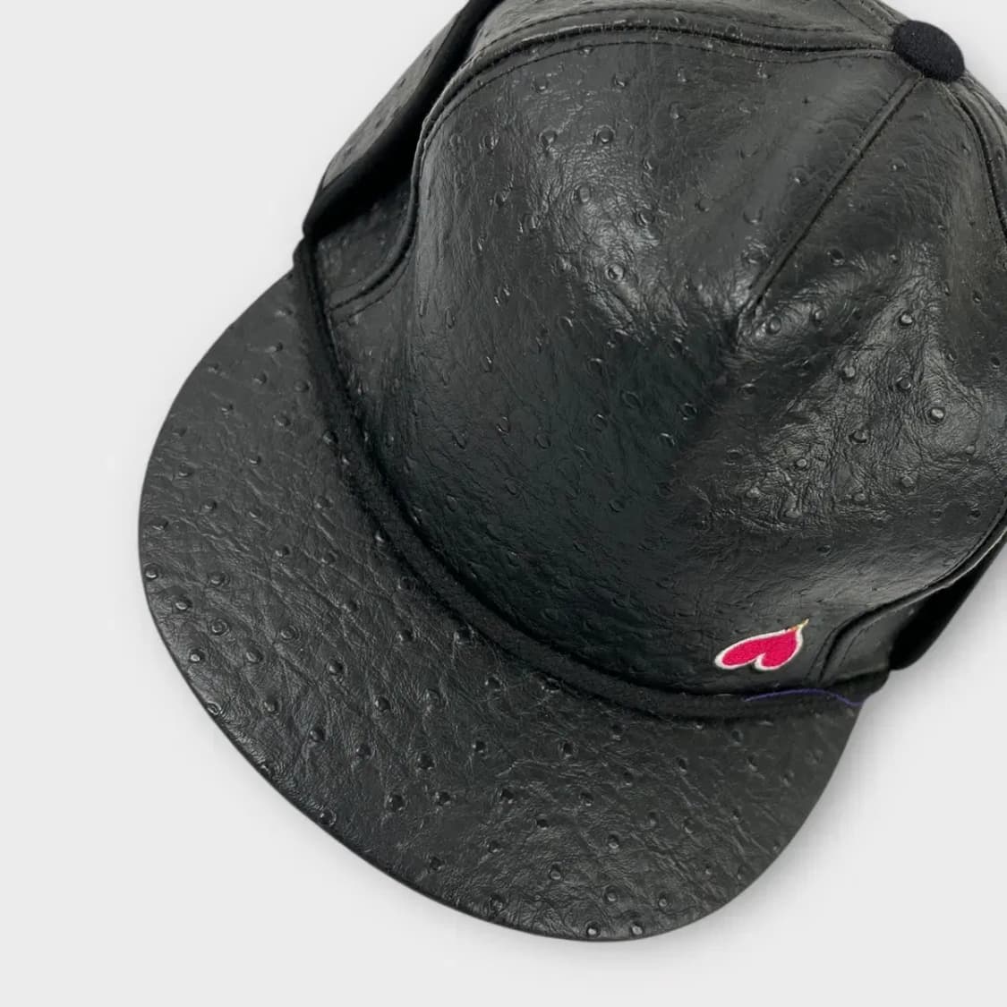 [1505] AUB 하트 포인트 자수 레더 트루퍼 햇 상품이미지8