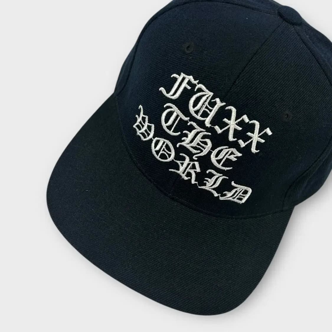 [1526] 써지컬 스틸 레터링 자수 스냅백 상품이미지8