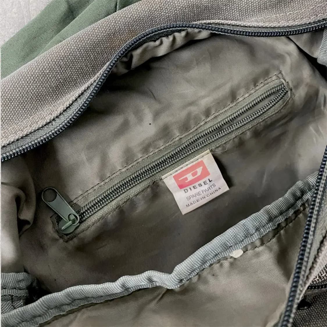 디젤 빈티지 캔버스 크로스 메신저백(B265) 상품이미지7