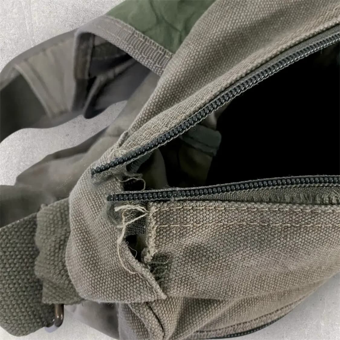 디젤 빈티지 캔버스 크로스 메신저백(B265) 상품이미지8