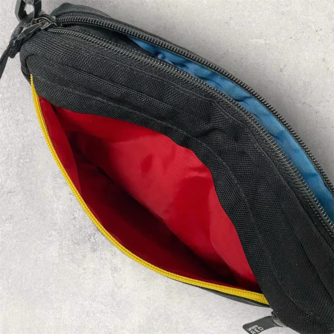 아이앱X쌤소나이트 미니 크로스백(B266) 상품이미지4