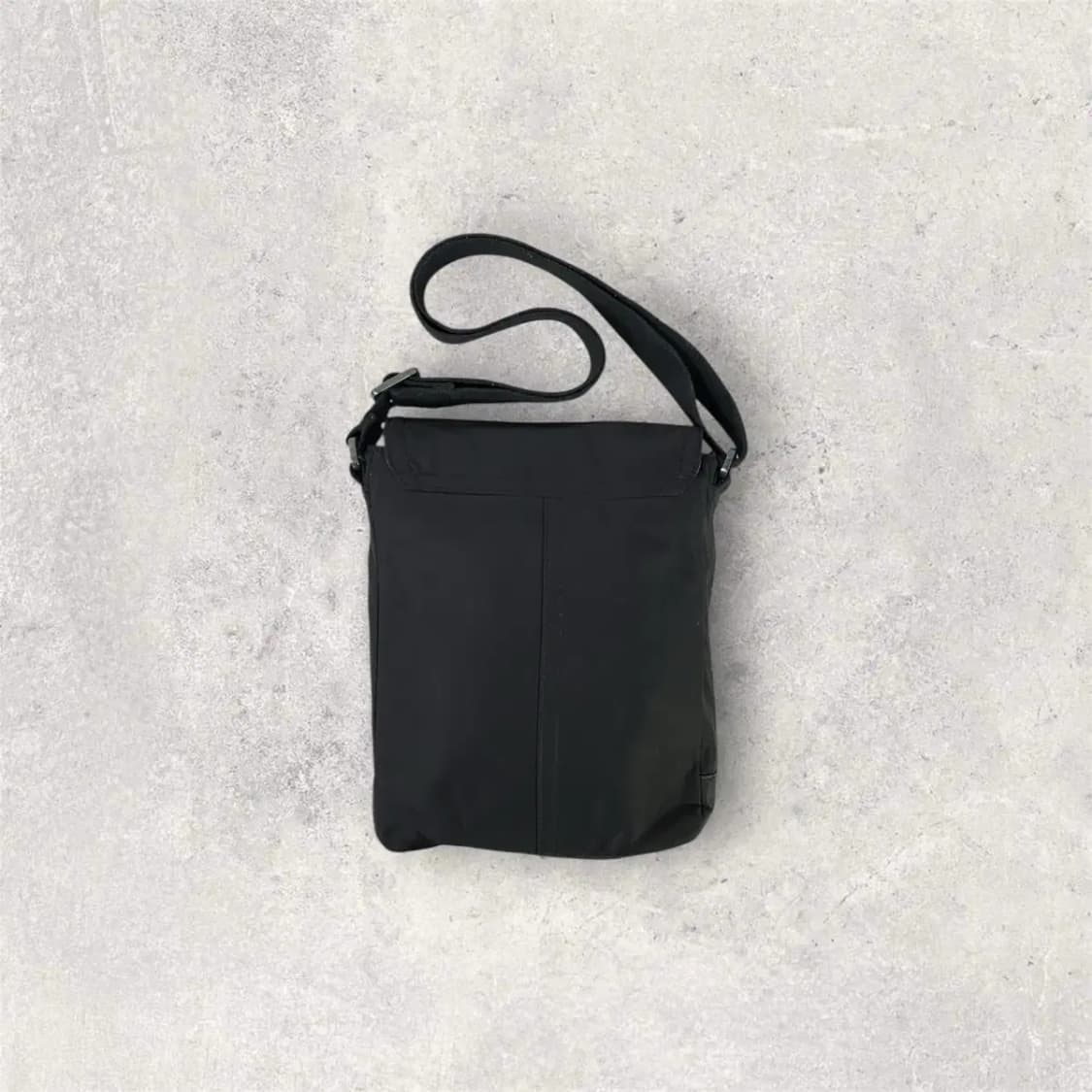 타미힐피거 블랙 메신저백(B270) 상품이미지2