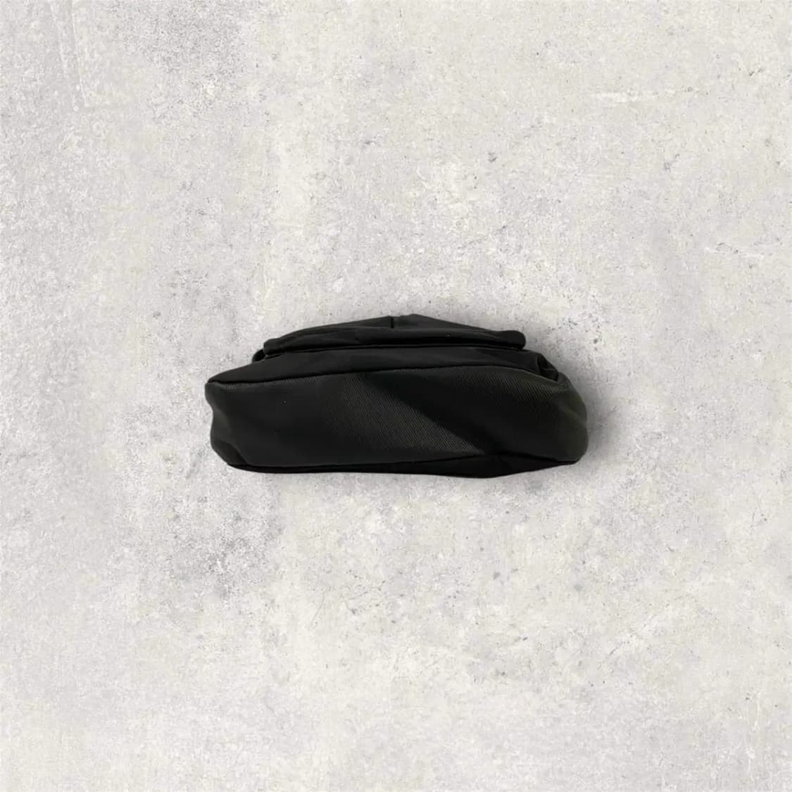 타미힐피거 블랙 메신저백(B270) 상품이미지3