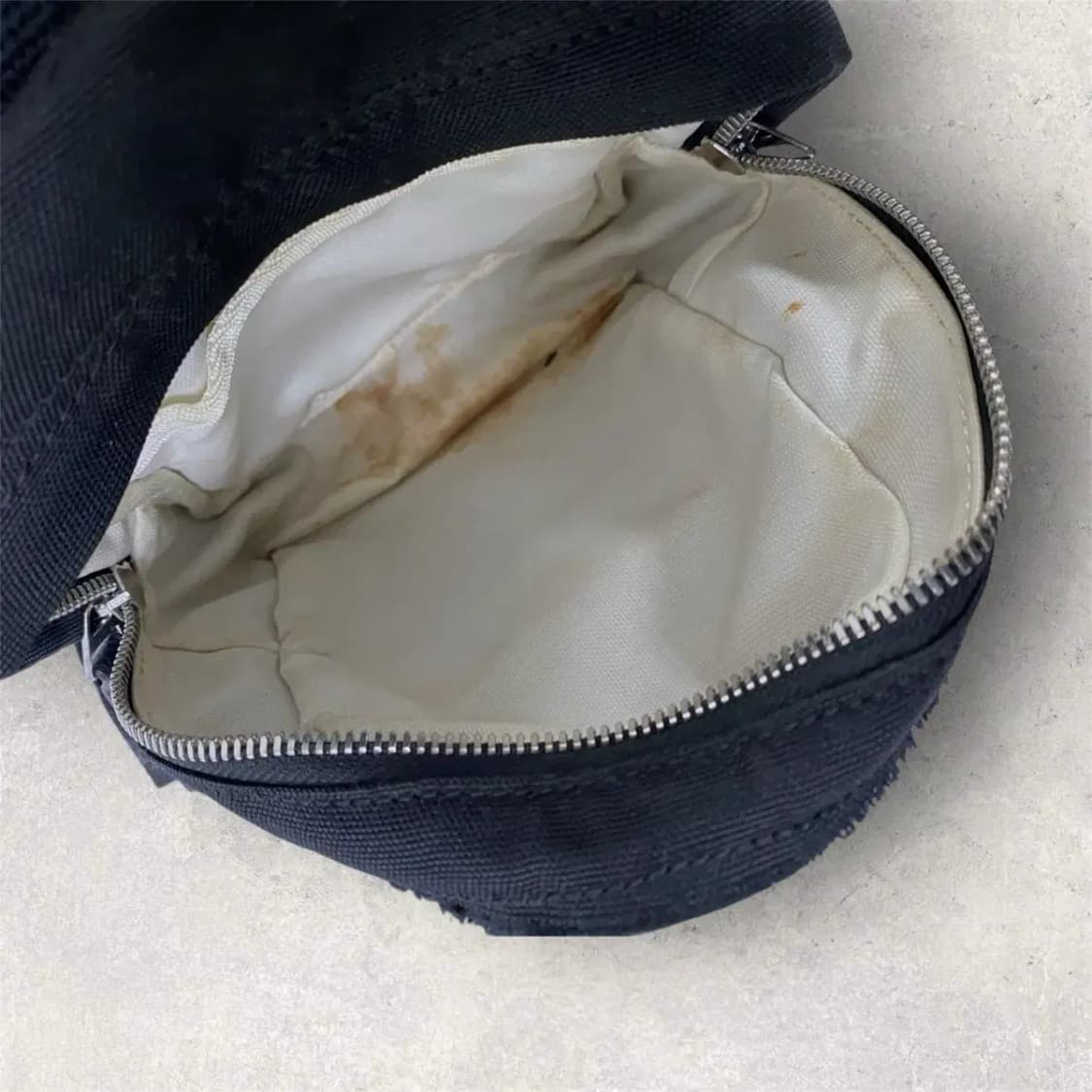 아크네스튜디오 미니 바디백(B274) 상품이미지7