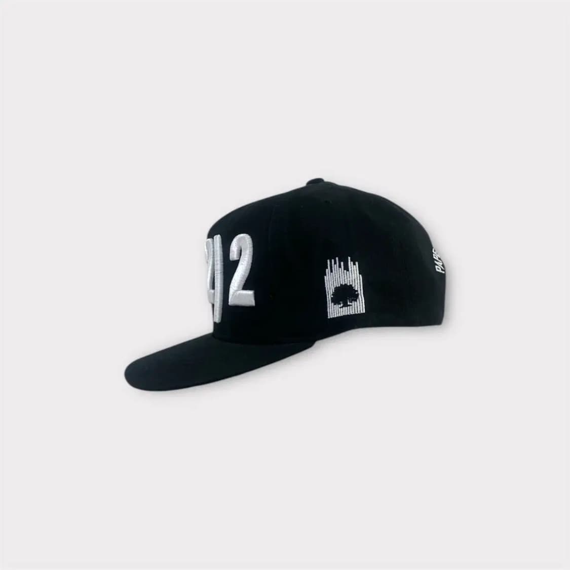 [새상품] 페이퍼코드 +(82)2 빅자수 스냅백 (1570) 상품이미지3