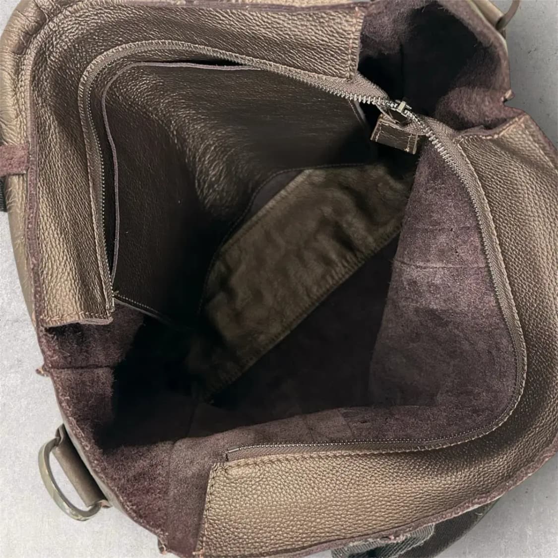 마이크제이콥스 레더 로고 토트백 (B287) 상품이미지4