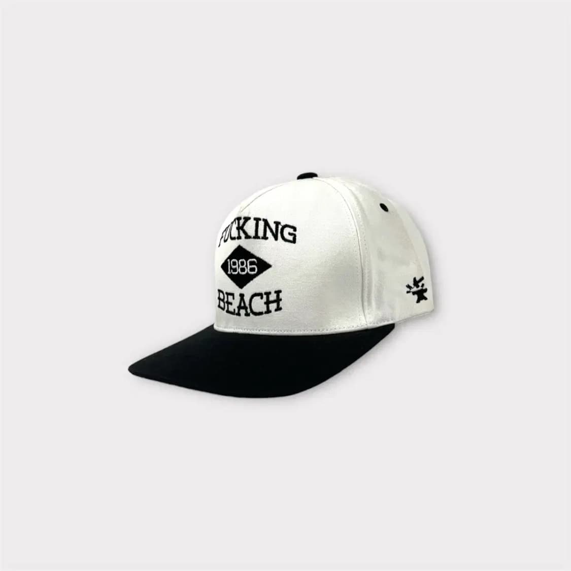 덕다이브 FUCKING BEACH 1986 스냅백 화이트(1638) 상품이미지2