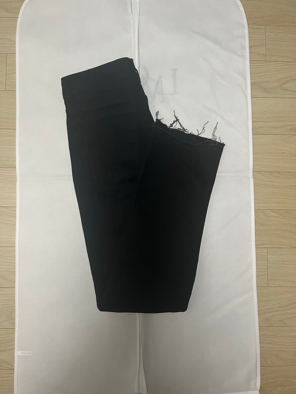 엘무드 라몬즈 스트레이트 데님 퓨어블랙 44 상품이미지2
