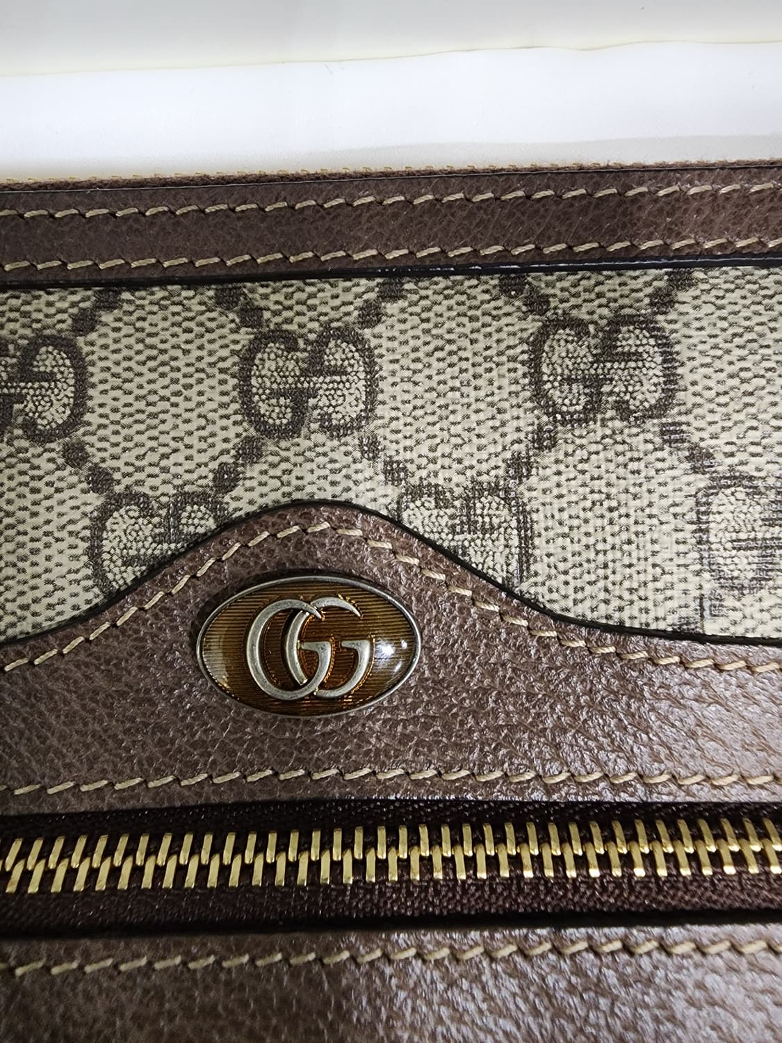 구찌 오피디아GG슈프림 클러치 상태최고 상품이미지2