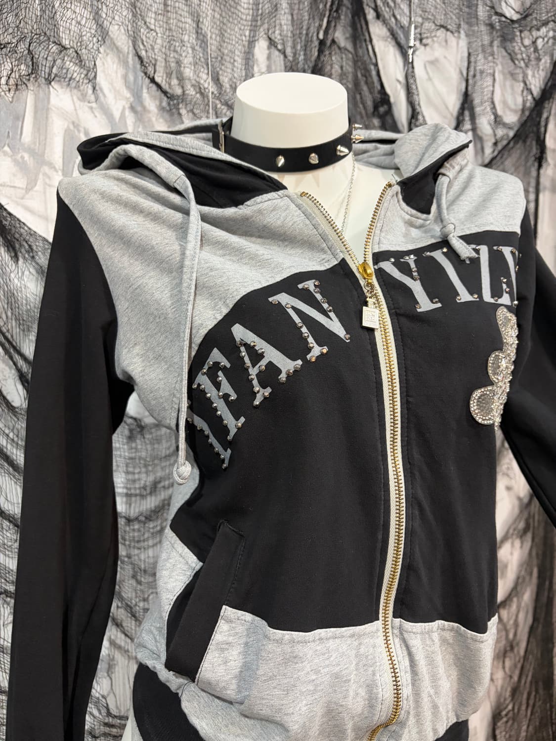 Y2K lettering cubic bear hoodie zip up 상품이미지8