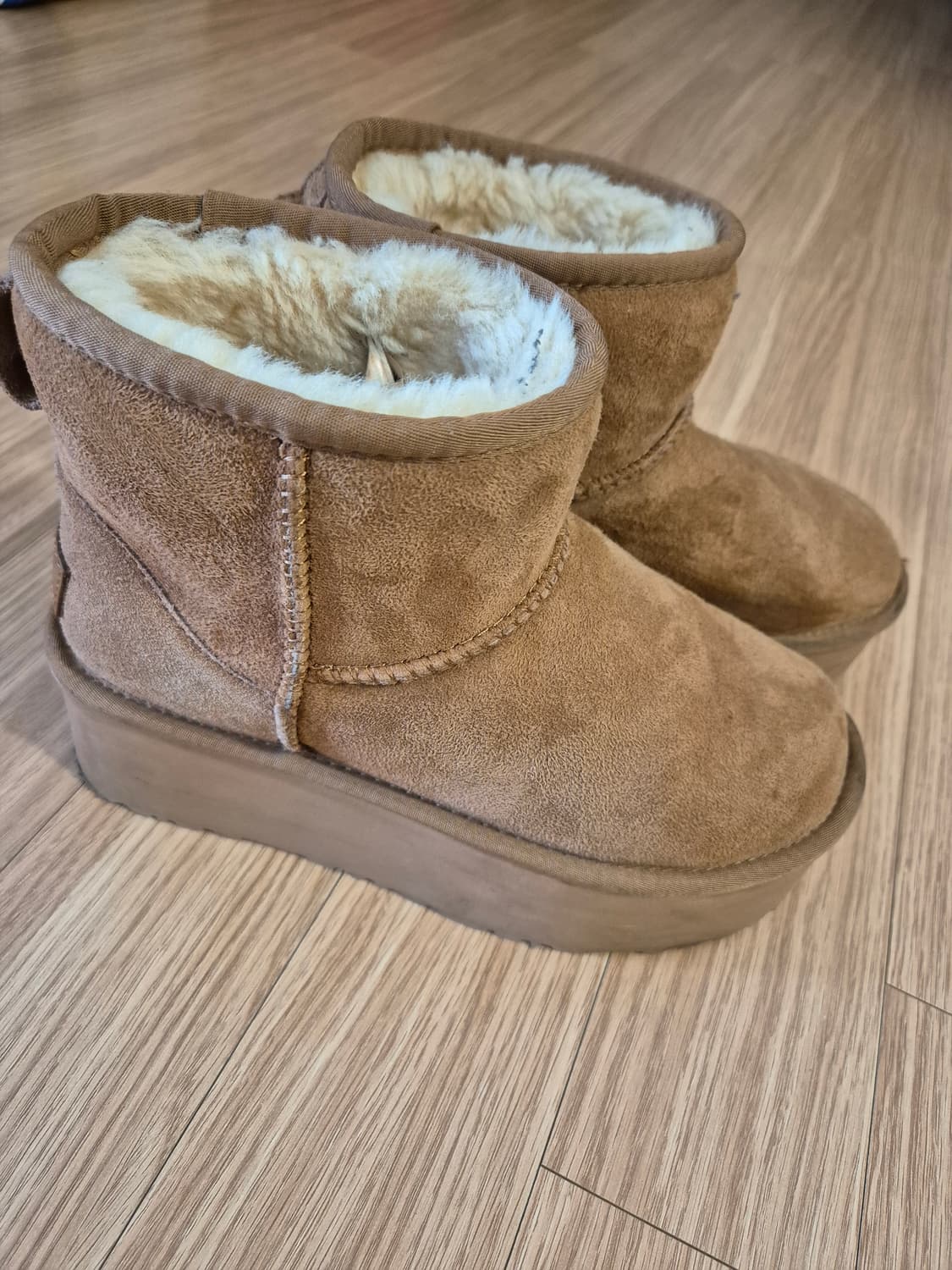 UGG 어그 울트라 미니플랫폼 부츠 체스트넛 36 230  235 상품이미지1