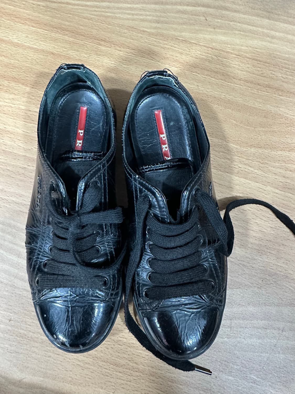 프라다 스니커즈 35 사이즈 (220) 상품이미지1