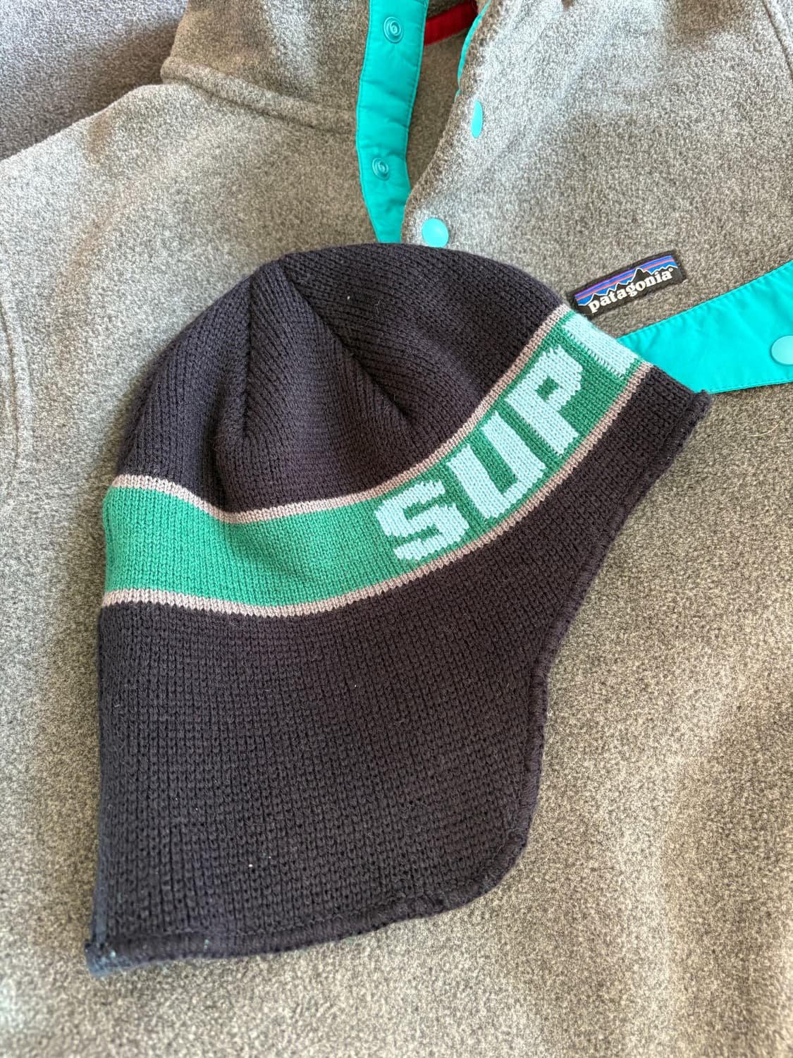 슈프림 이어플랩 비니 네이비 23fw 상품이미지1