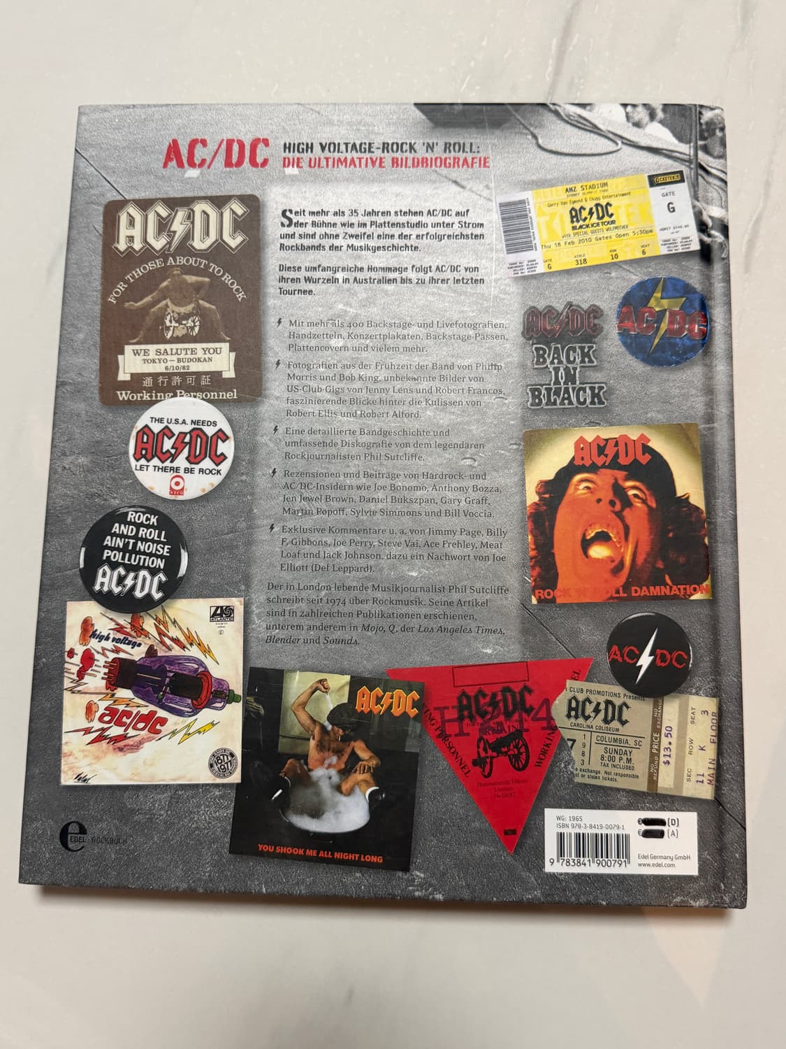 AC/DC 공식 포토북 LP 디스크 포함  상품이미지2