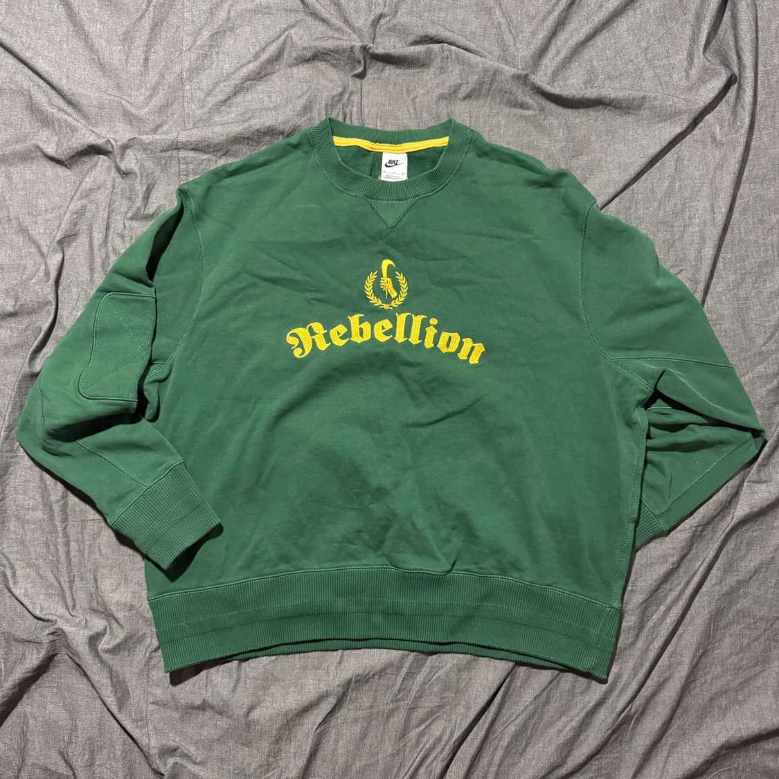 Rebellion Ambassador Club Sweat Shirts 상품이미지1