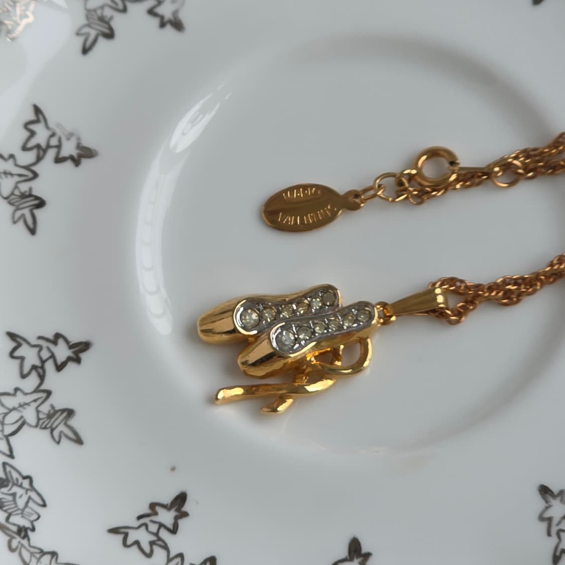 발렌티노 금장 발레리나 토슈즈 큐빅 목걸이 상품이미지5