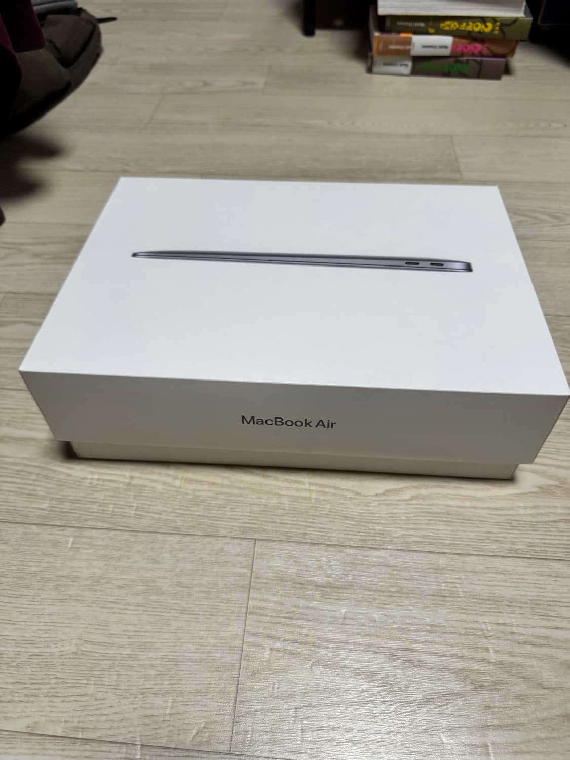 맥북에어 M1 13인치 스페이스 그레이, 8GB/256GB 풀박스 상품이미지2