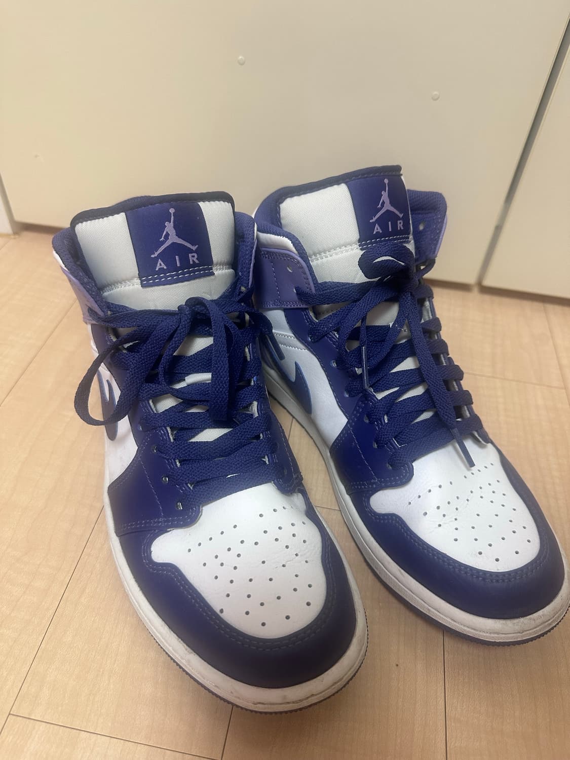 나이키 에어 조던 1 미드 퍼플 260mm 상품이미지3