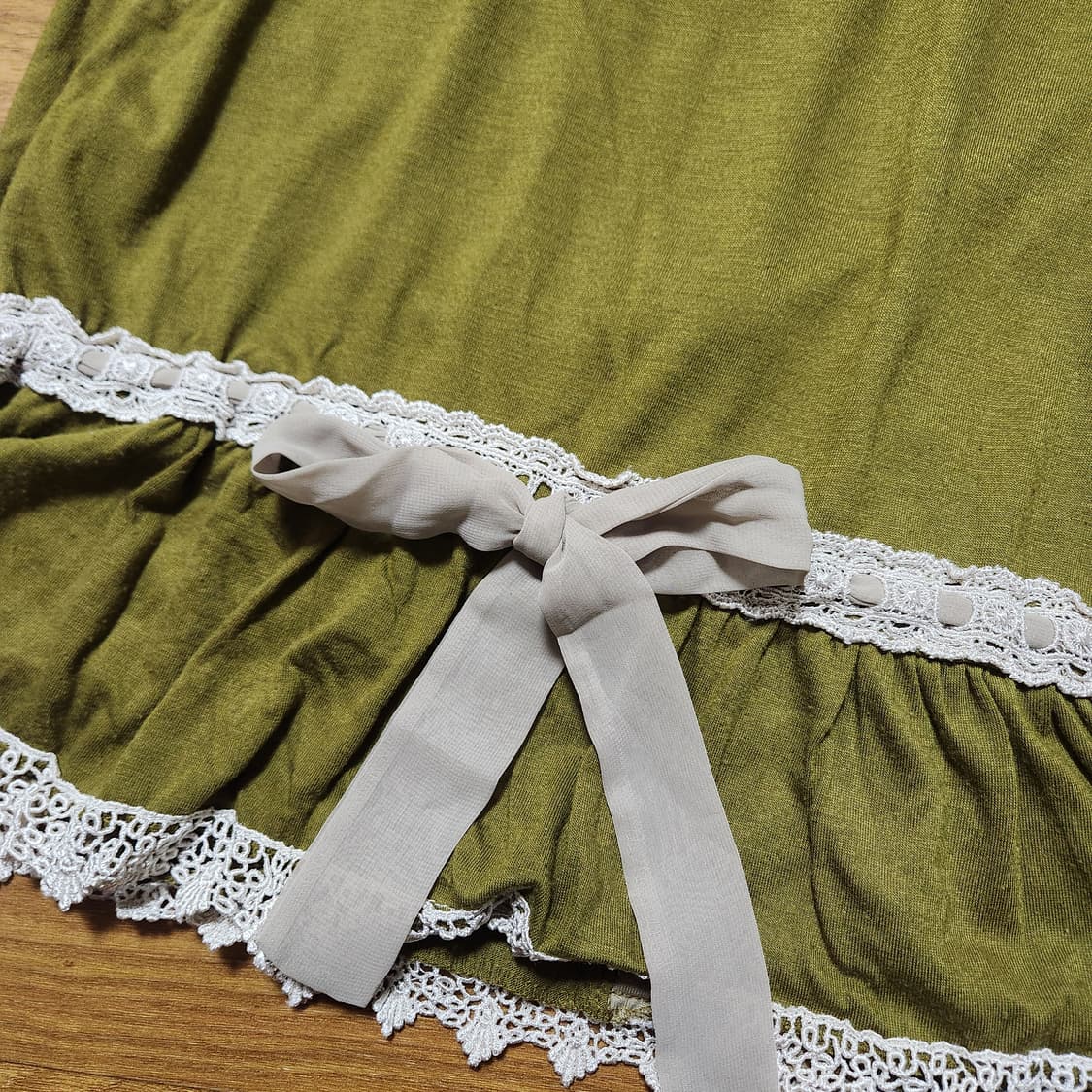 유일매물) 말차코어 엑시즈팜 프릴 백리본 티셔츠 상품이미지2