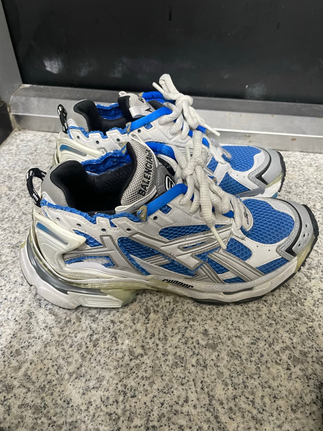 발렌시아가 뉴러너 37 상품이미지4