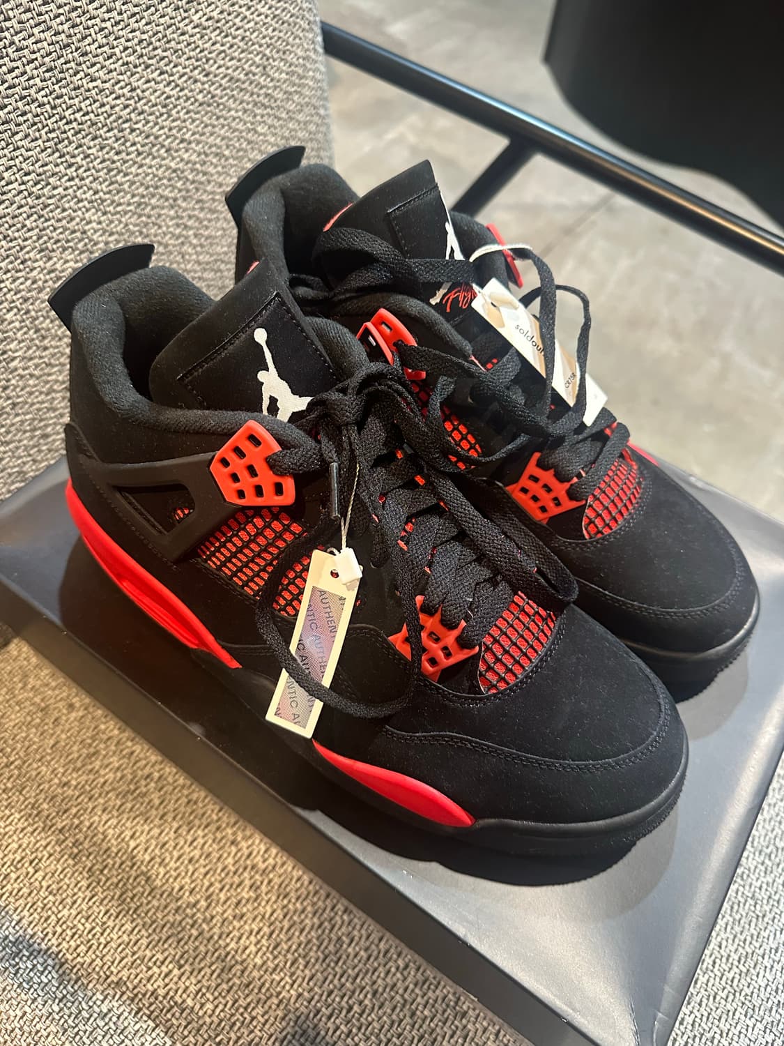 조던4 레트로 크림슨 상품이미지3