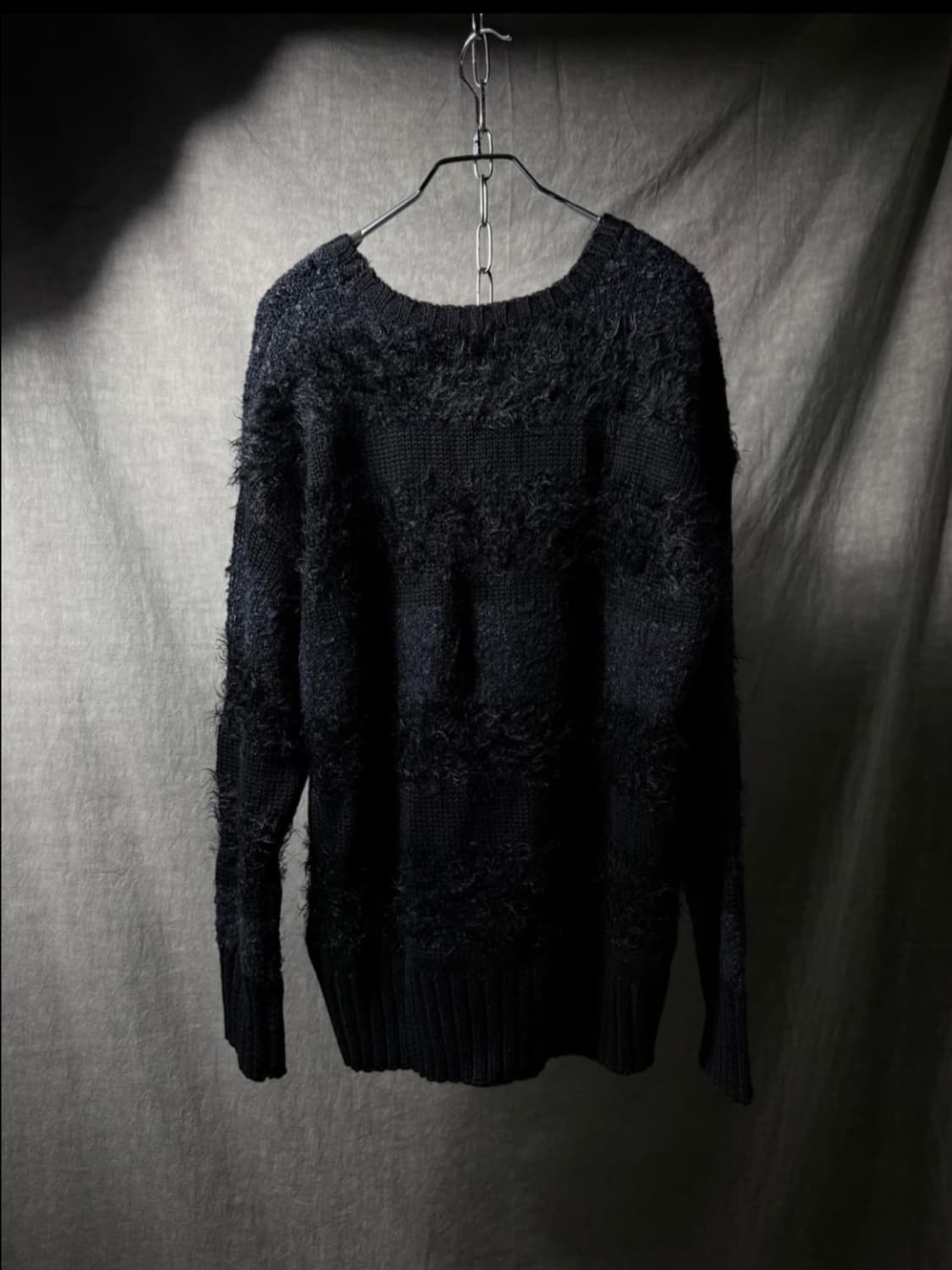 NO ID Textured Shaggy Knit Sweater 상품이미지4
