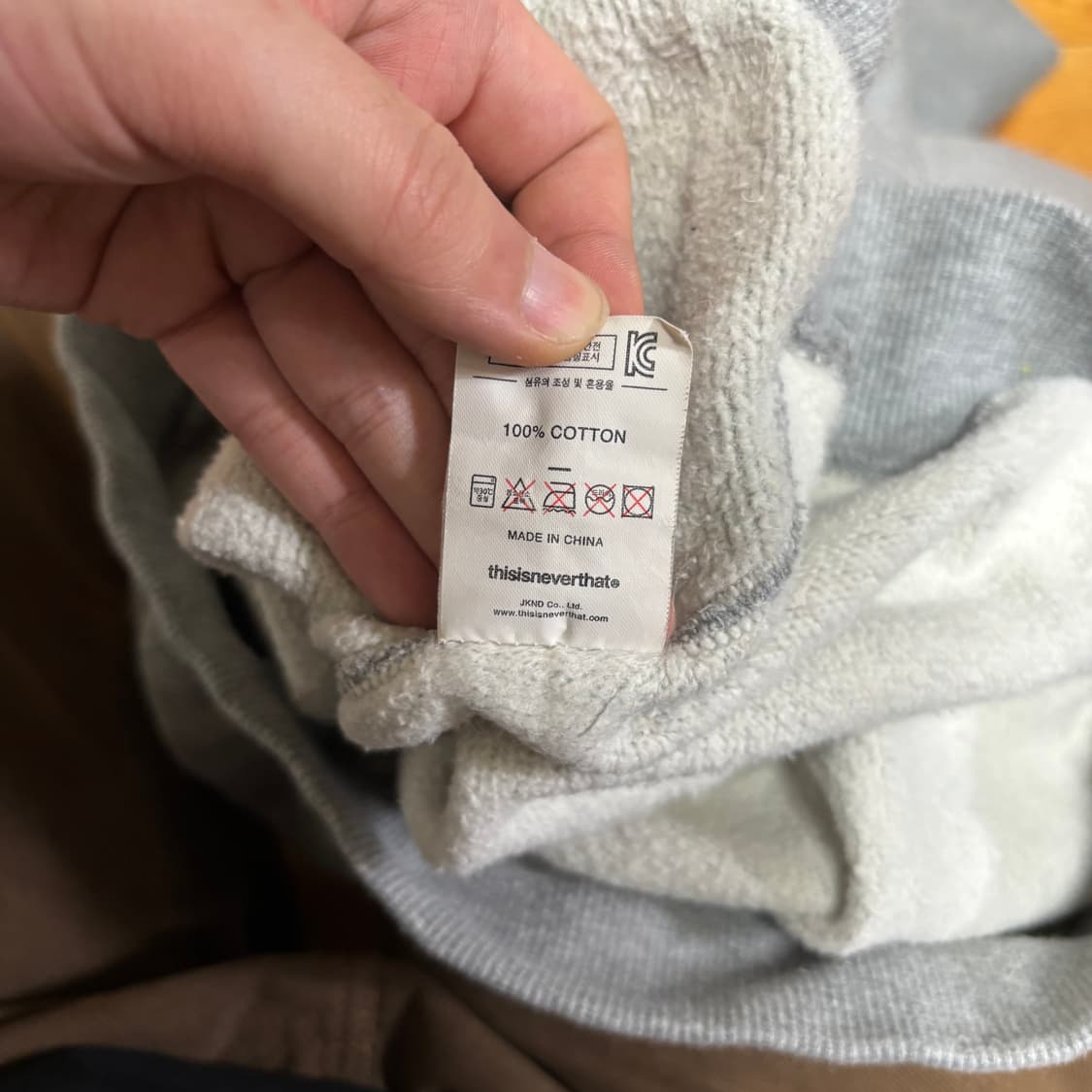 L 디스이즈네버댓 그레이 프린팅 후드티 상품이미지4