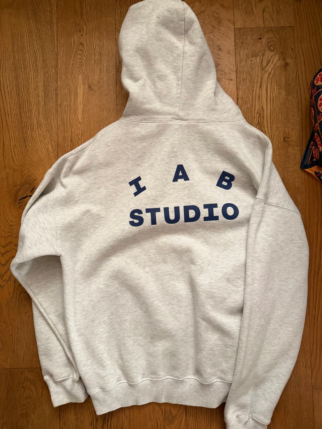 IAB후드티 상품이미지2