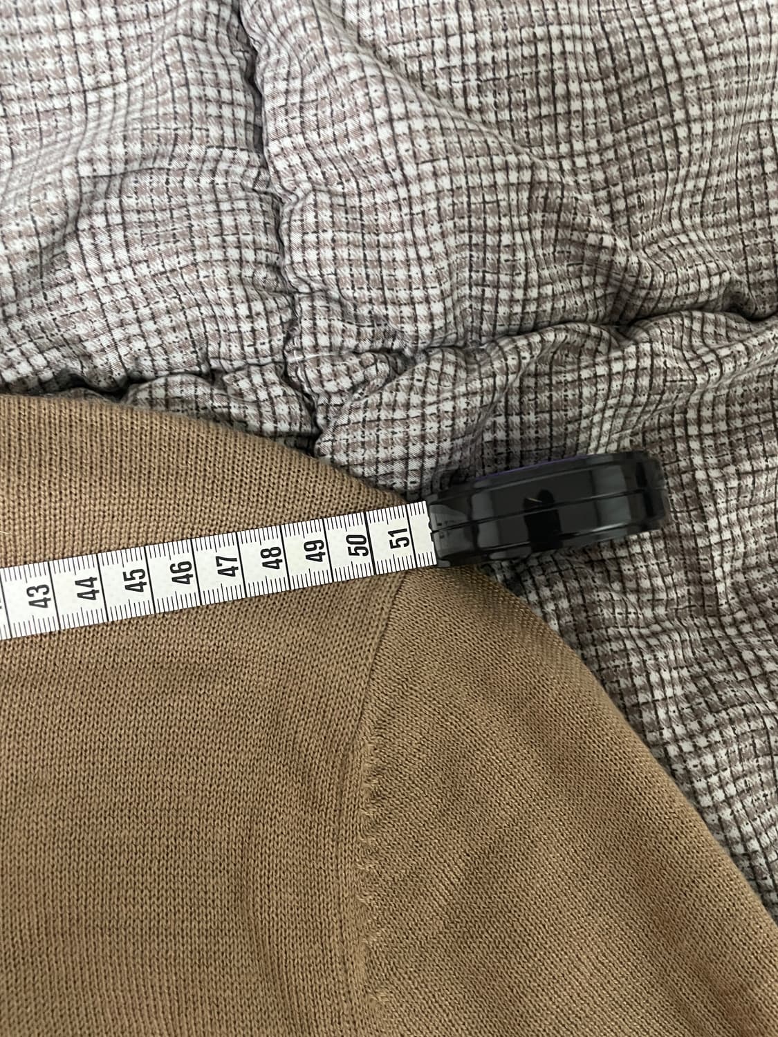 베이지 라운드넥 니트 상품이미지2